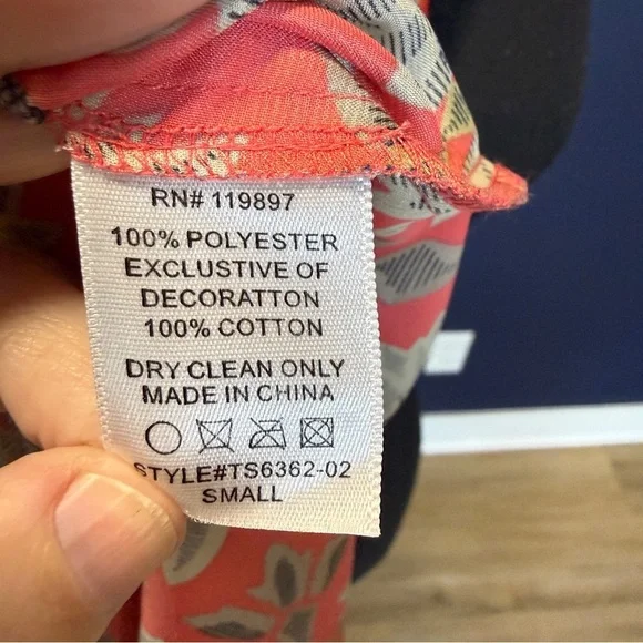 Collective Concepts Coral Floral Lace Racerback Tank Top | Size Small - Picture 6 of 6